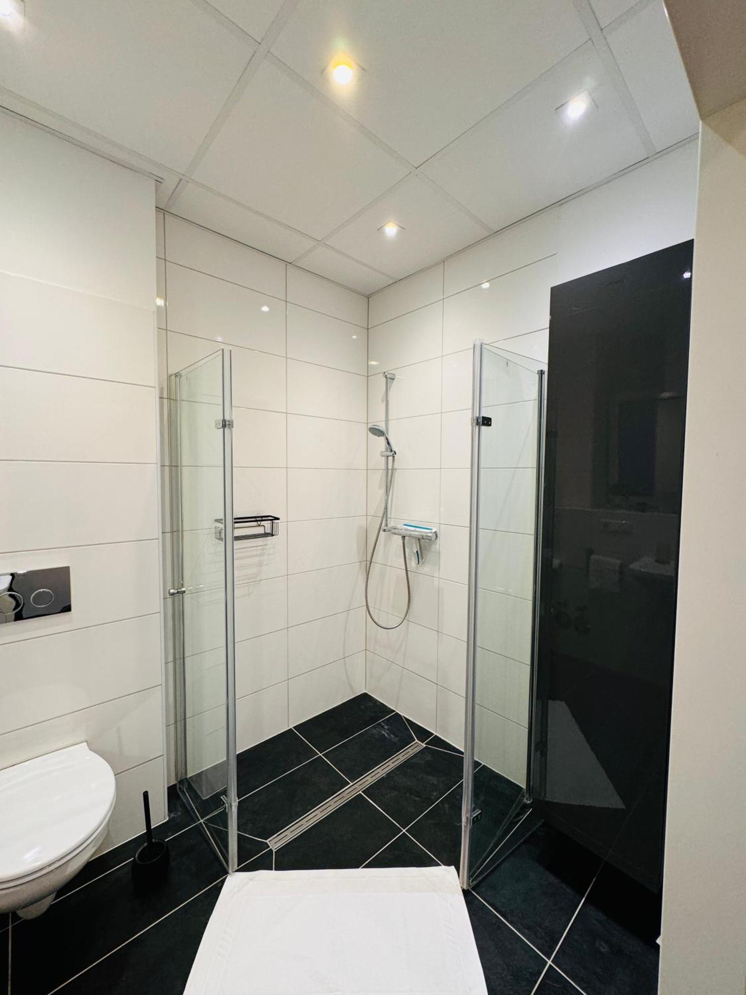 Klassen Stay - Designer Altbau Apartment Mit 2 Zimmer - Naehe Zentrum Und Rhein Koblenz  Dış mekan fotoğraf